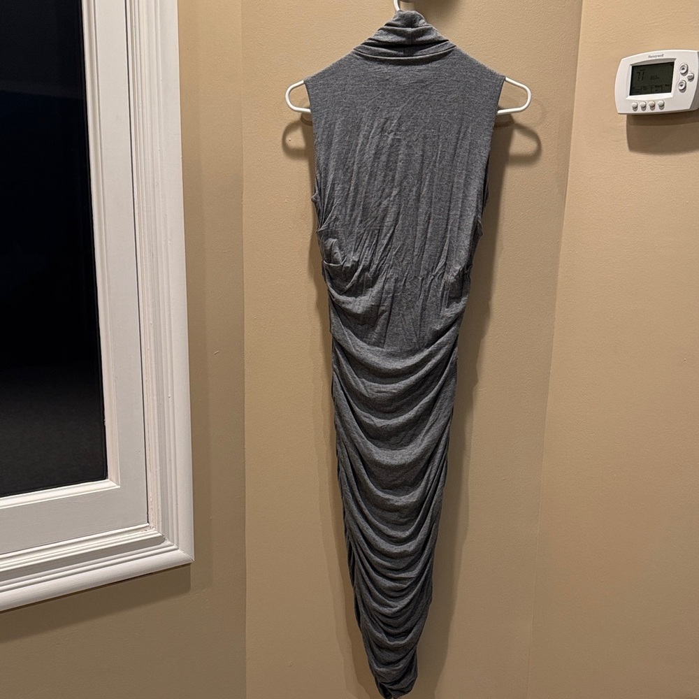 Bailey 44 Gray Sleeveless Dress Size Small like new - Picture 3 of 5
